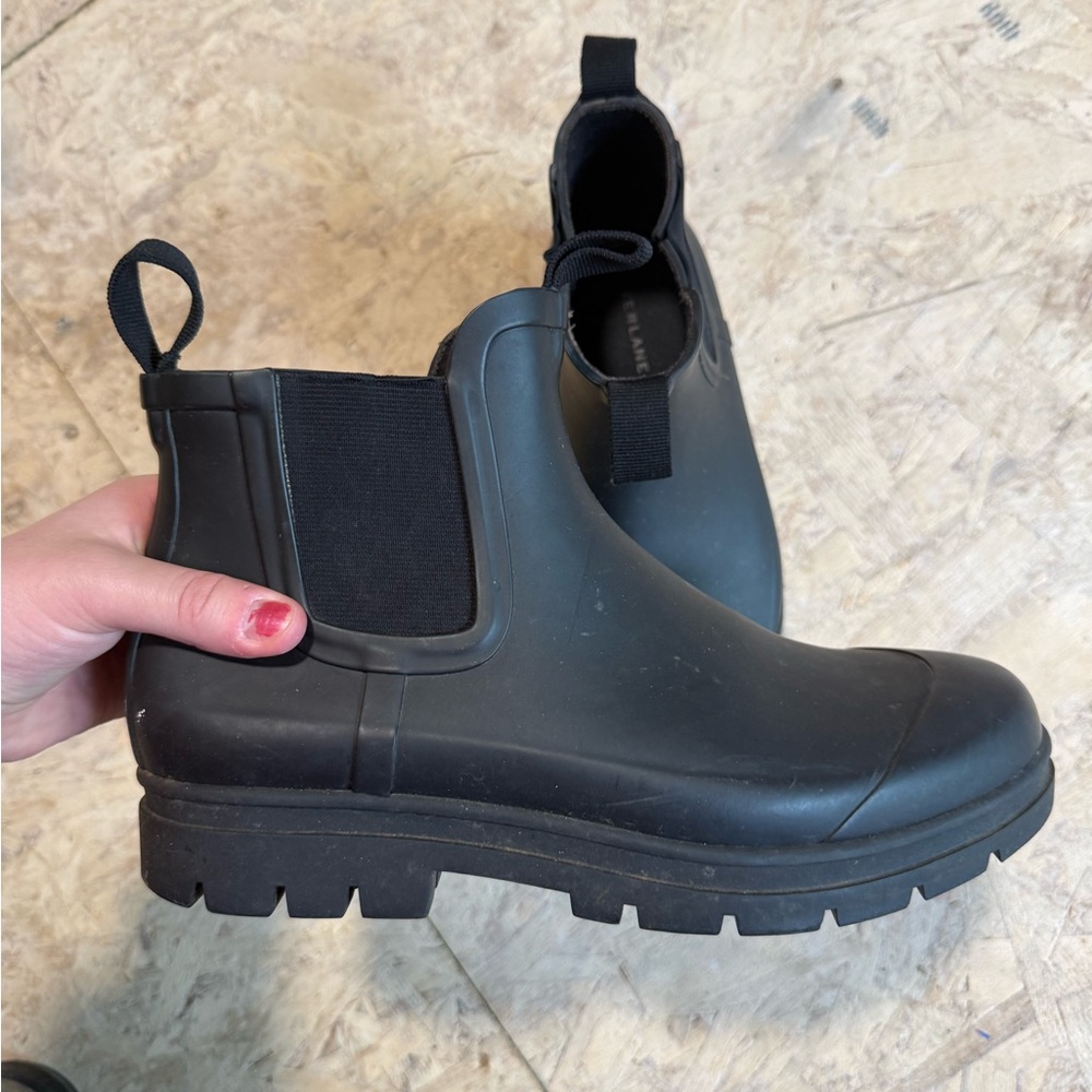 Everlan Black Chelsea Boots